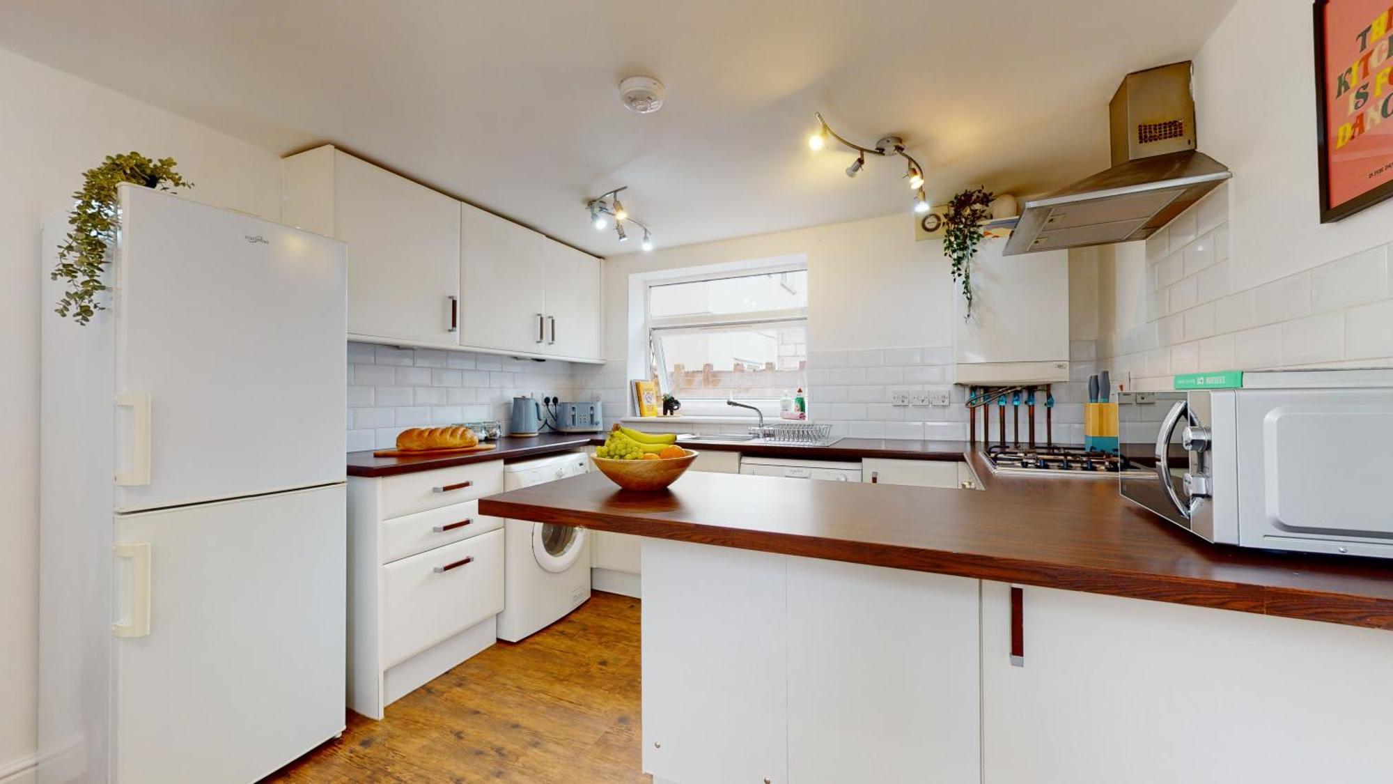 Cosy Cardiff Apartment And Patio Екстериор снимка