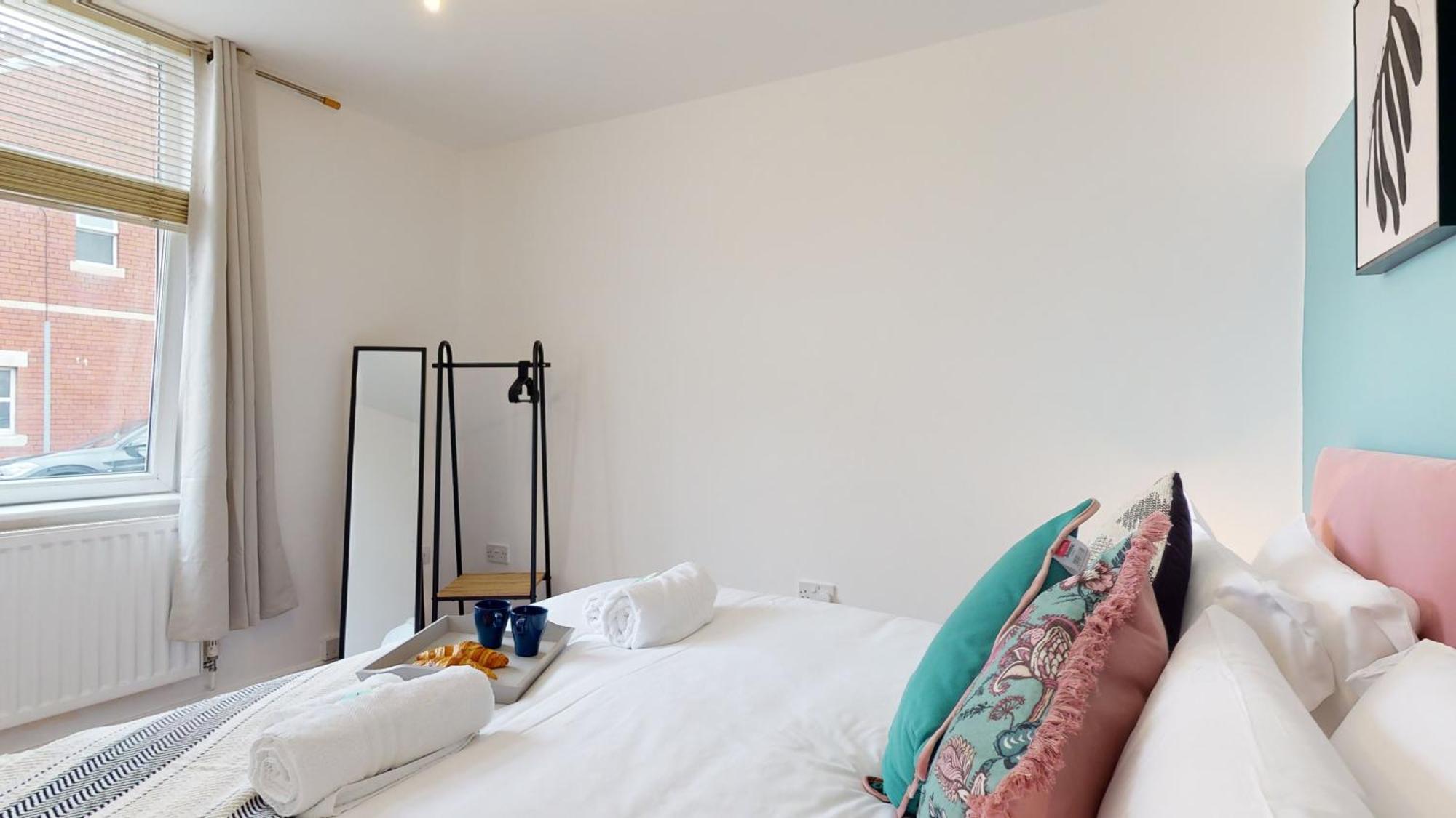 Cosy Cardiff Apartment And Patio Екстериор снимка