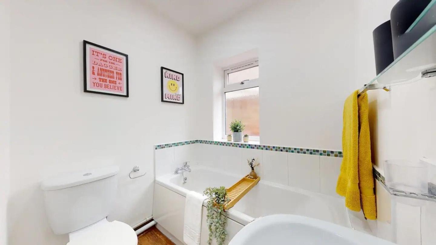 Cosy Cardiff Apartment And Patio Екстериор снимка