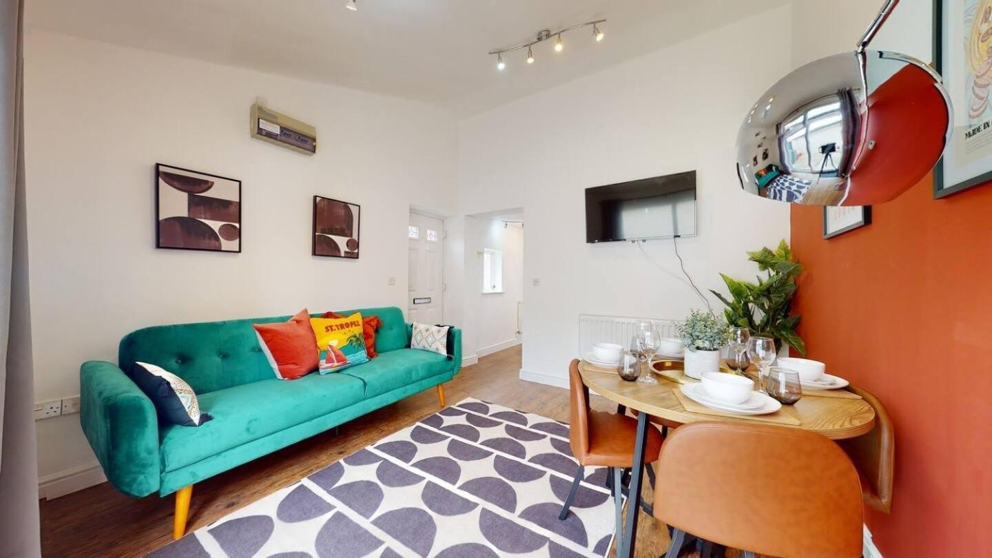 Cosy Cardiff Apartment And Patio Екстериор снимка