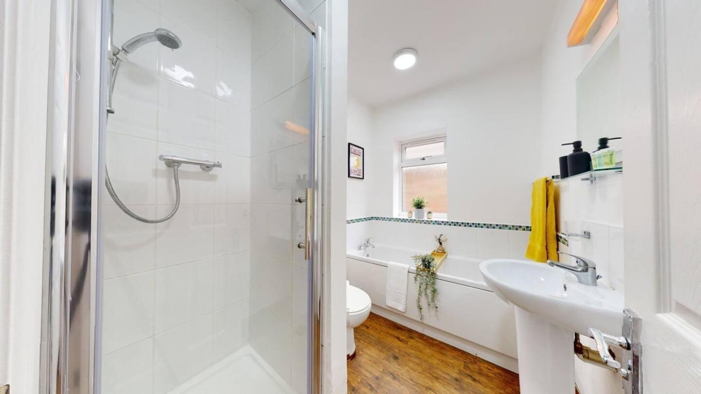 Cosy Cardiff Apartment And Patio Екстериор снимка