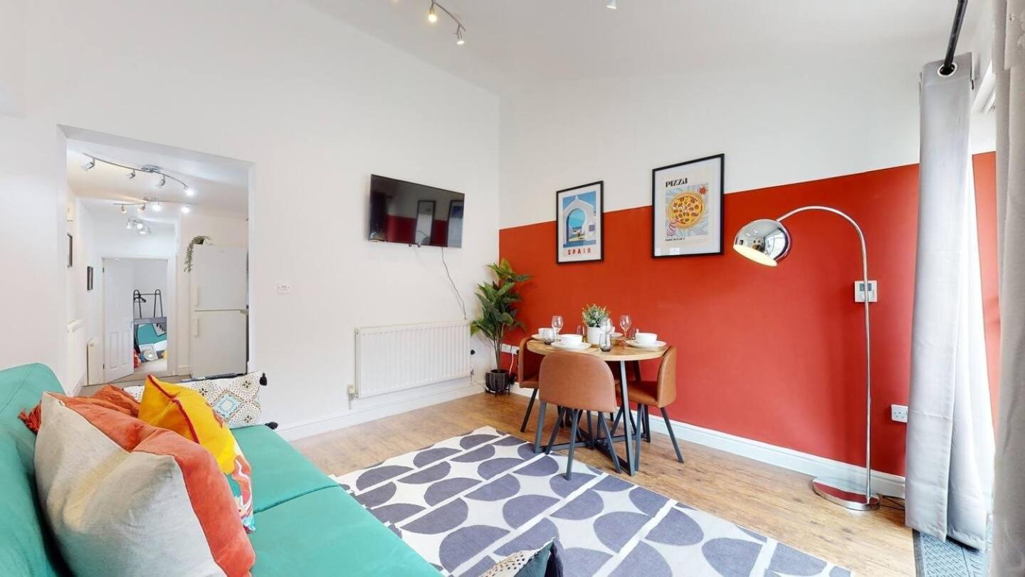 Cosy Cardiff Apartment And Patio Екстериор снимка